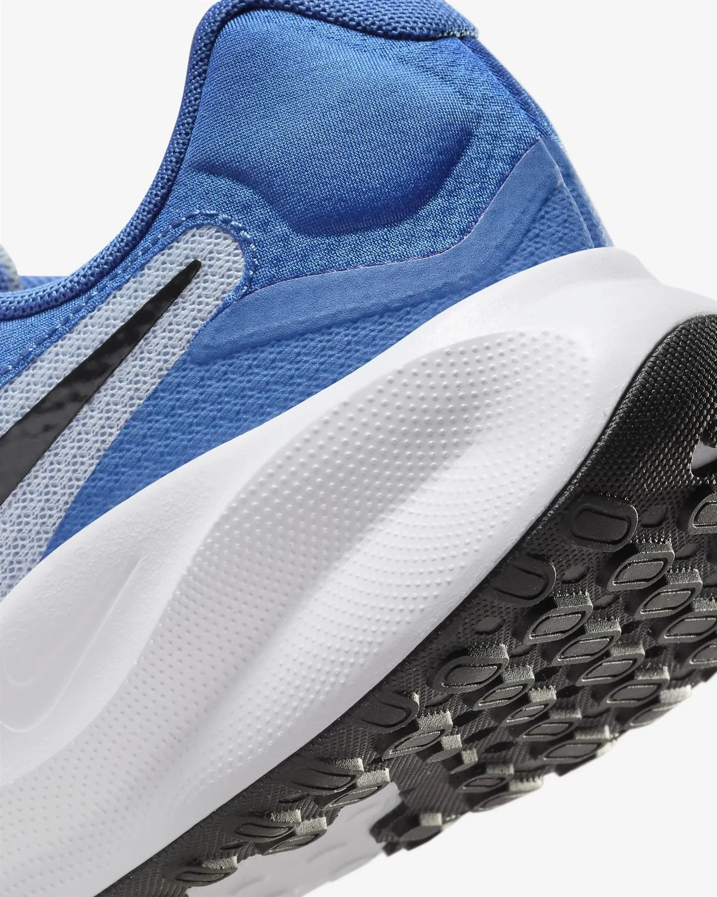 Men's Wide Fit Nike FB8501-402 Revolution 7 Running Trainers